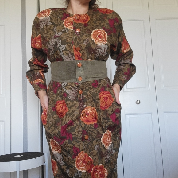 St. Gillian floral dress - Picture 3 of 12
